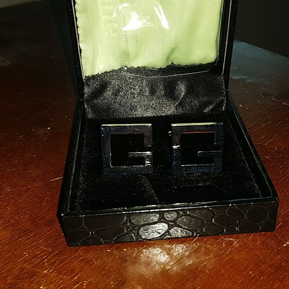 G cuff links